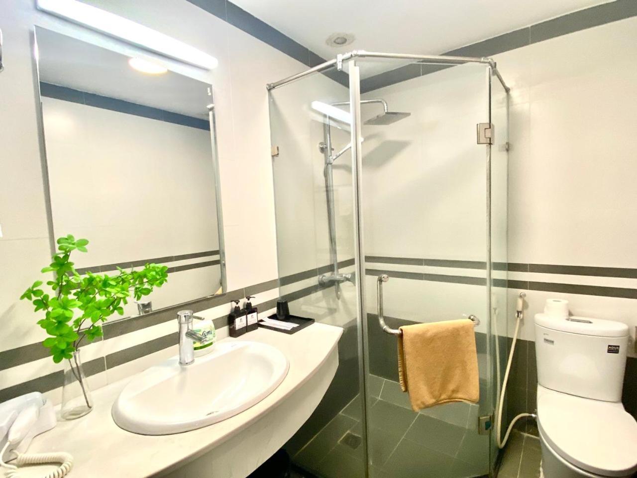 Luxe Paradise Residence Lac Long Quan 하노이 외부 사진